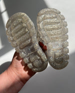 Load image into Gallery viewer, Vintage Glitter Jelly Shoes UK 4
