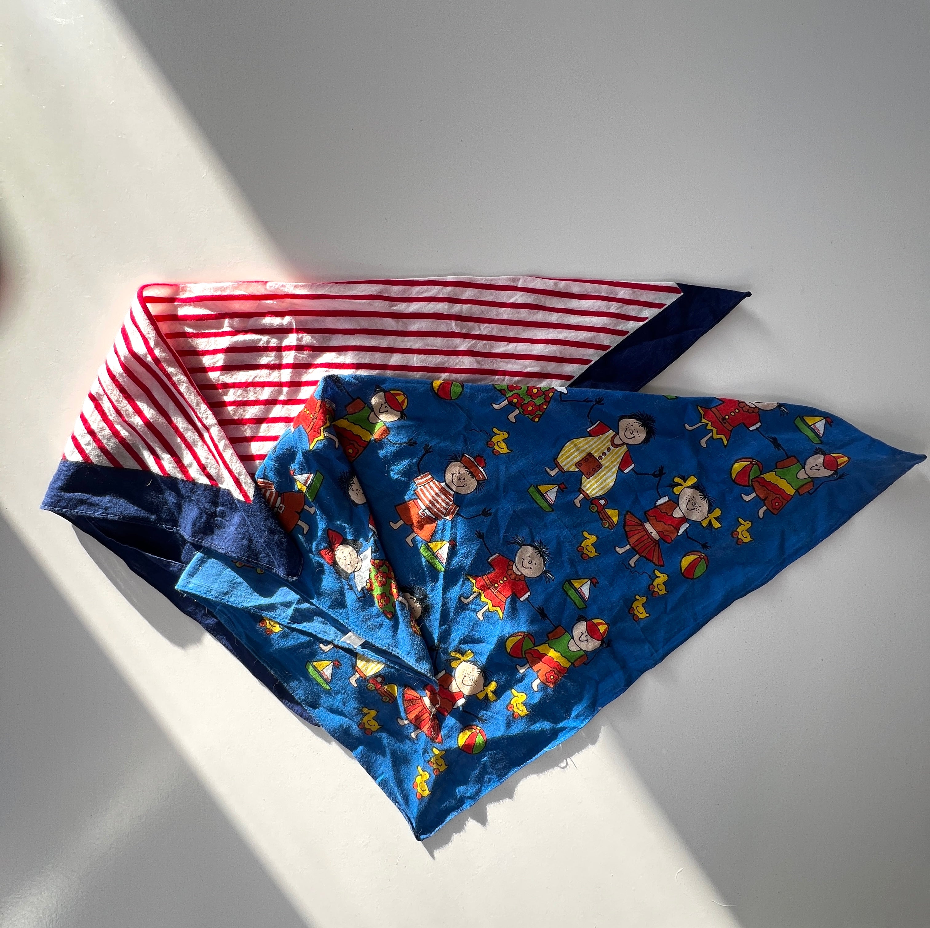 x 2 Vintage Neckerchief/Headscarves