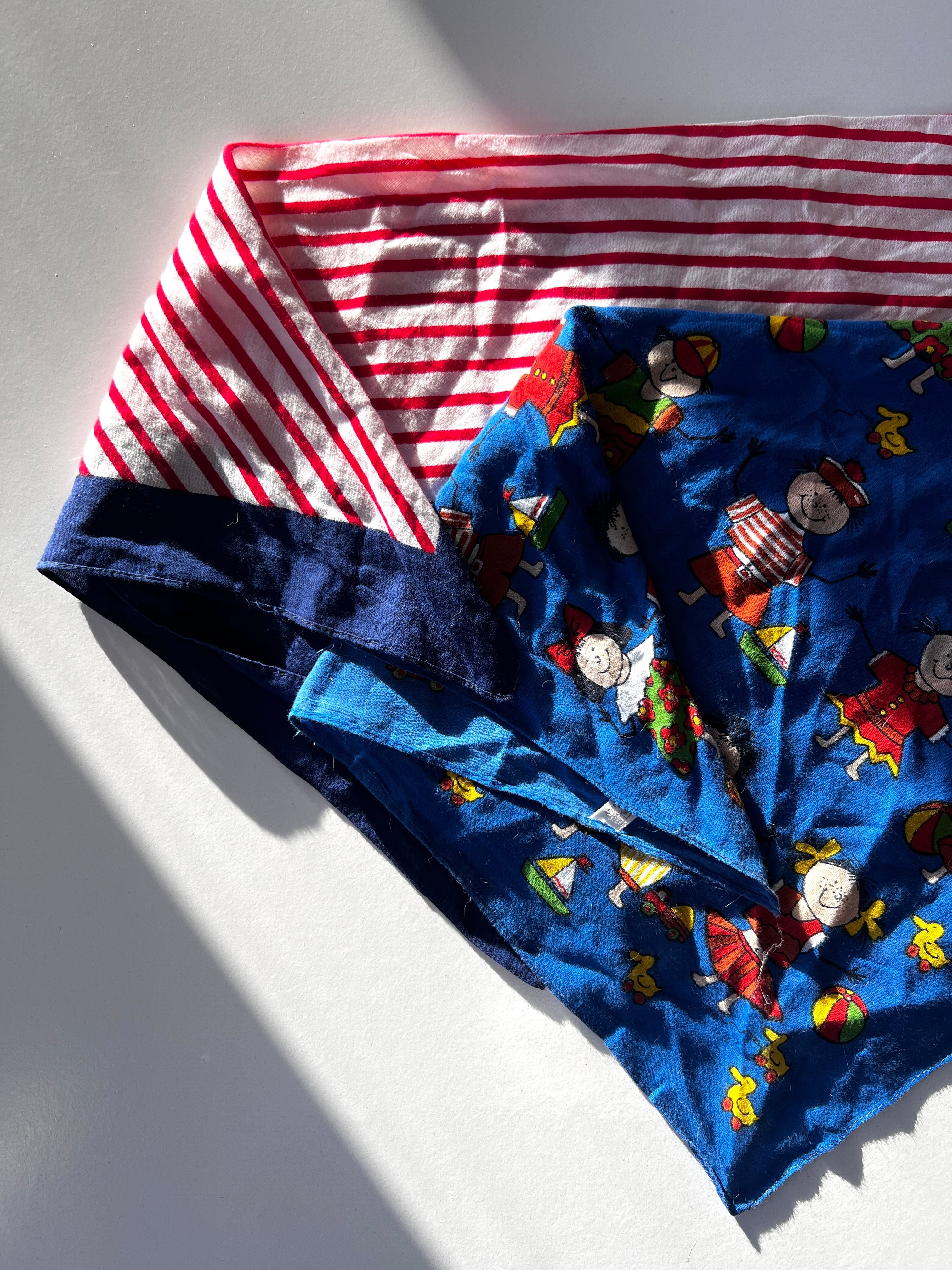 x 2 Vintage Neckerchief/Headscarves