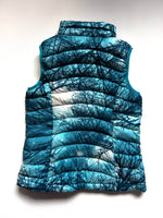 Load image into Gallery viewer, Patagonia Down Sweater Vest 7-8 Years
